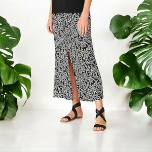 J. Jill Black White Sketched Fern Print Midi‎ Skirt Size Small